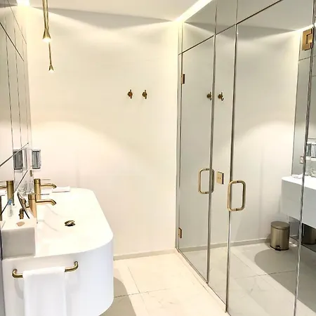 Lägenhetshotell Luxury & Mondrian Market Square Ii Warszawa