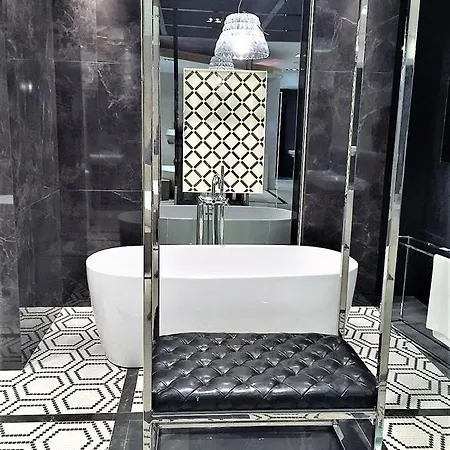 Luxury Mondrian Market Square Ii 4* Varsóvia