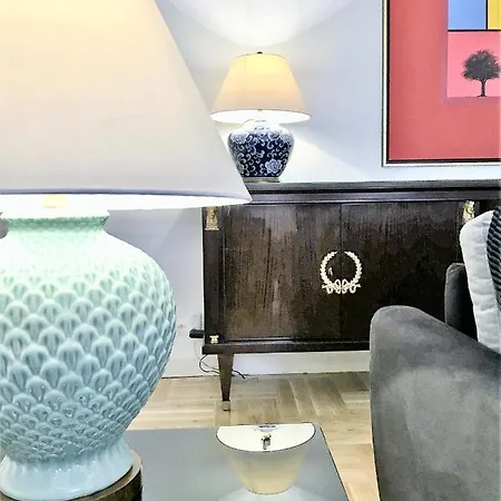 Luxury Mondrian Market Square Ii Apart Otel 4*