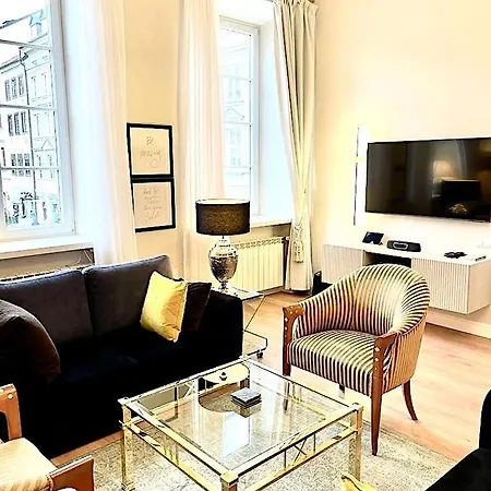 Luxury Mondrian Market Square Ii 4*