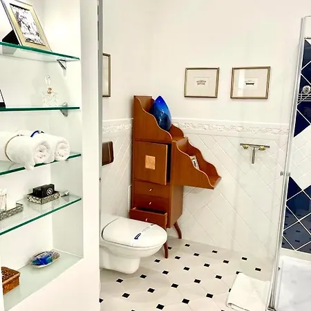 Aparthotel Luxury & Mondrian Market Square Ii Varsavia