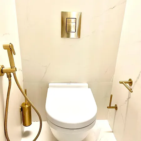 Aparthotel Luxury & Mondrian Market Square Ii Varsavia